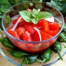 Кисло-сладкий салат из помидоров
