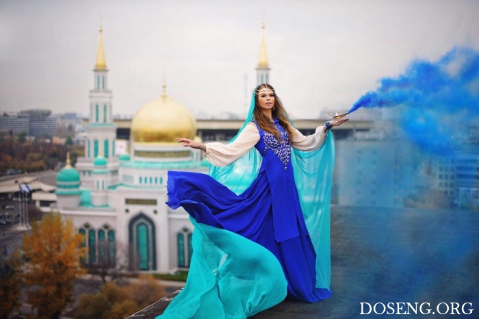 Фотопроект #MyDressStories: девушка в красивых платьях на фоне живописных мест