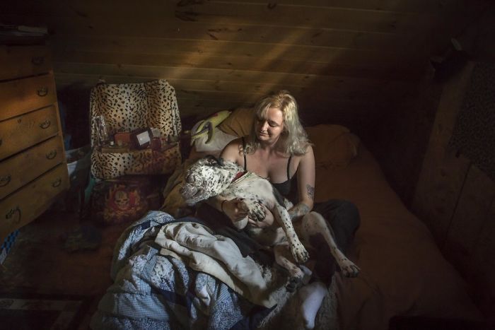 Photographs Shows In Contest People From Different Parts Of The Usa In Their Rooms