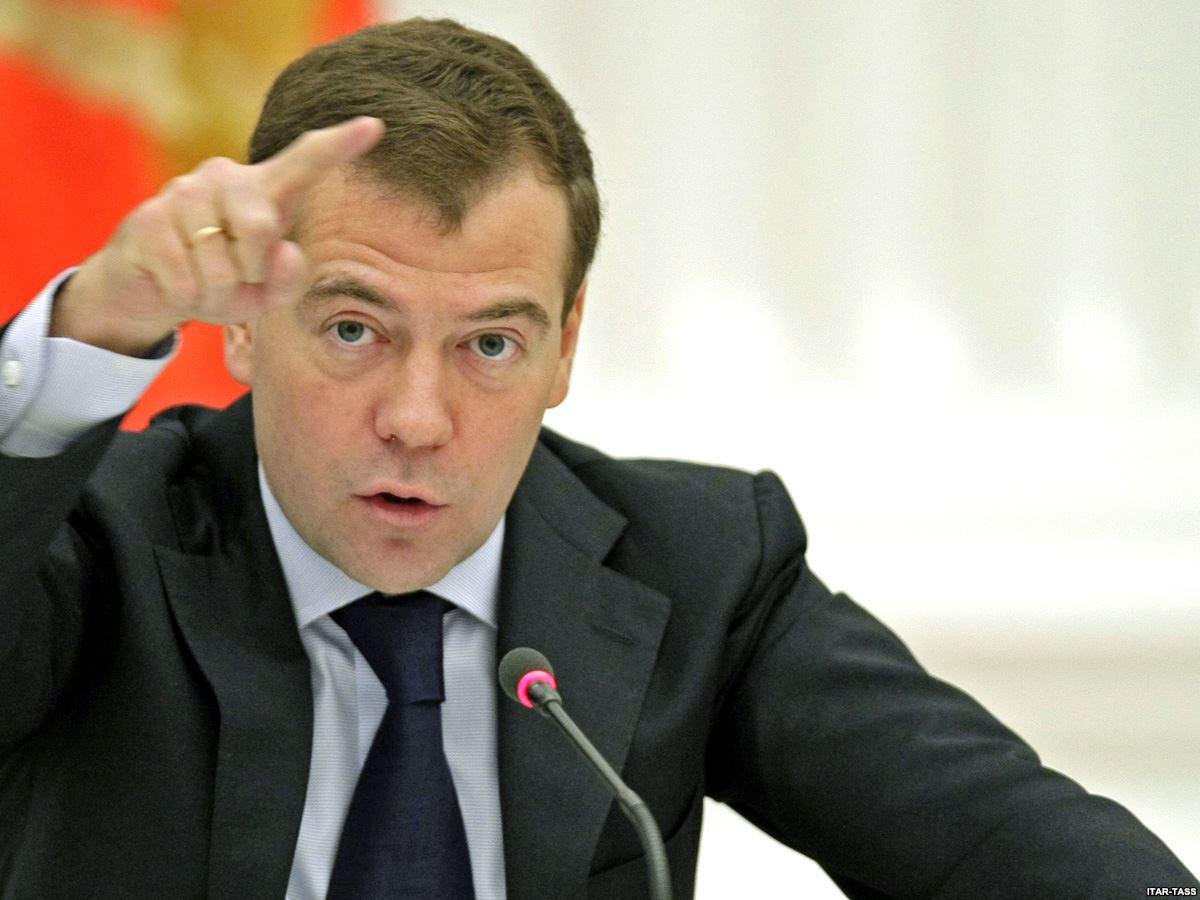 Россияне смогут пожаловаться на качество товаров и услуг через МФЦ Россияне смогут пожаловаться на качество товаров и услуг через МФЦ