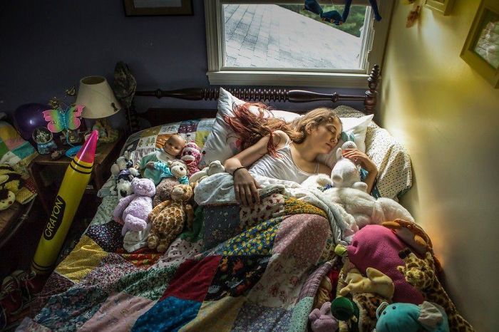 Photographs Shows In Contest People From Different Parts Of The Usa In Their Rooms