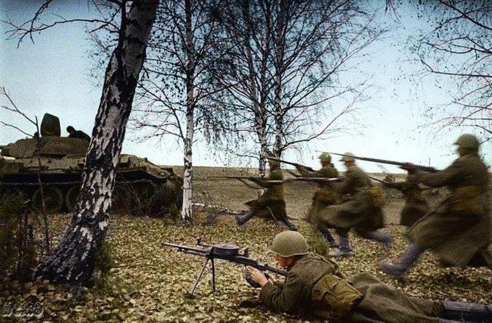 Миллионы сдавшихся солдат: ложь о первых днях войны (21 фото) Миллионы сдавшихся солдат: ложь о первых днях войны (21 фото)