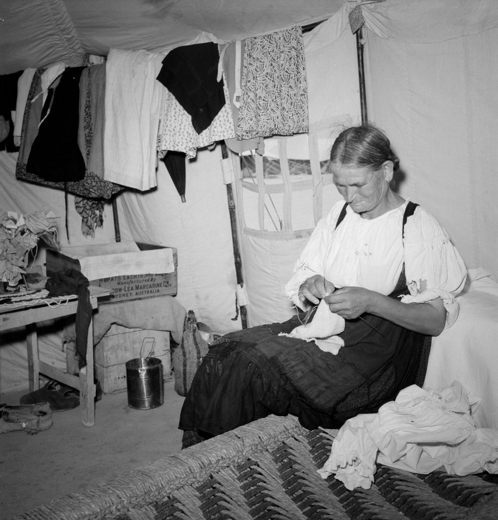 Фотографии европейских беженцев, спасавшихся во Вторую мировую войну в Синайской пустыне