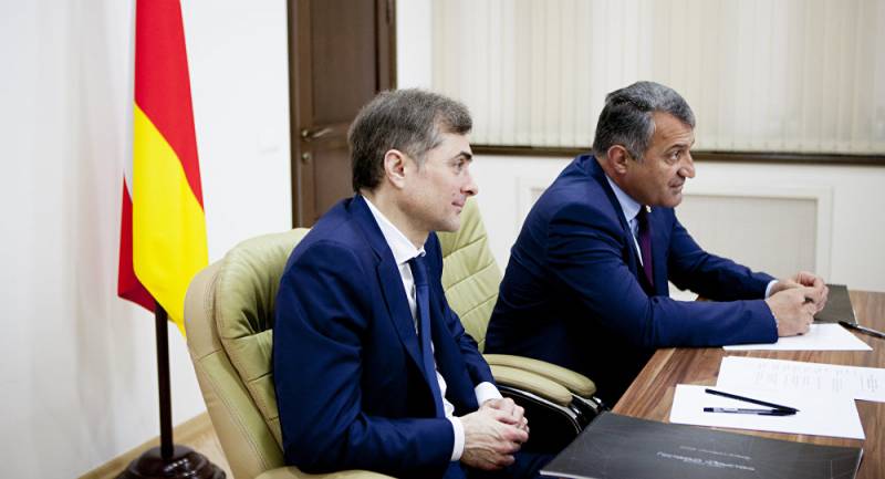 Сурков в Цхинвале напомнил Киеву и Вашингтону о последствиях агрессии Сурков в Цхинвале напомнил Киеву и Вашингтону о последствиях агрессии