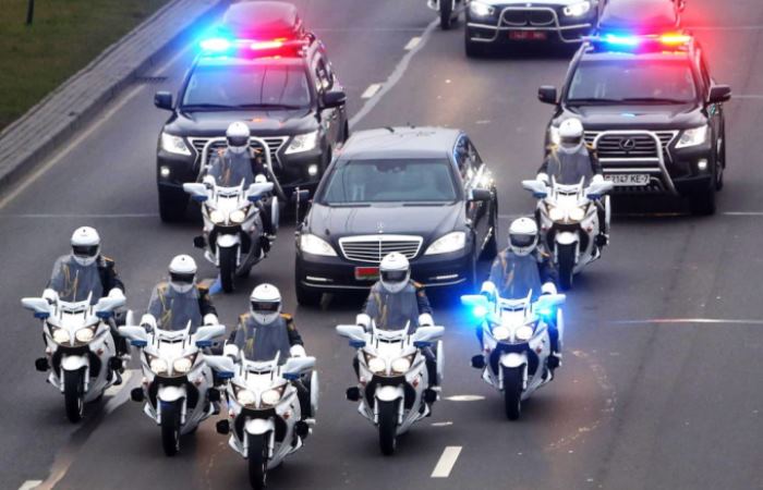 Можно ли просто так взять и обогнать колонну сопровождения ДПС