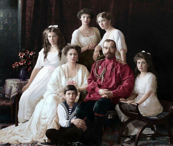 Николай II vs. Ленин. Житейские детали (26 фото) Николай II vs. Ленин. Житейские детали (26 фото)