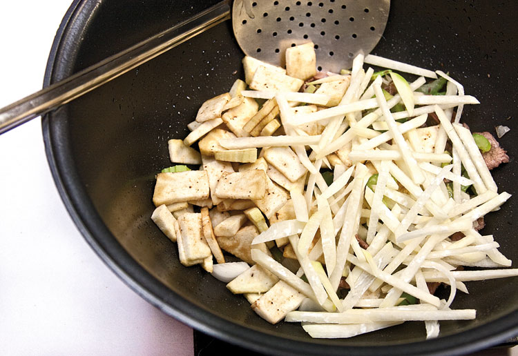 Лагман по-уйгурски от www.dunduk-culinar.ru Лагман сугубо по-уйгурски