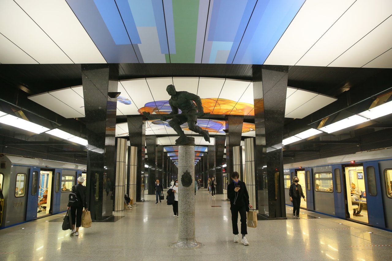 Самая красивая станция метро в Москве Комсомольская Маяковская