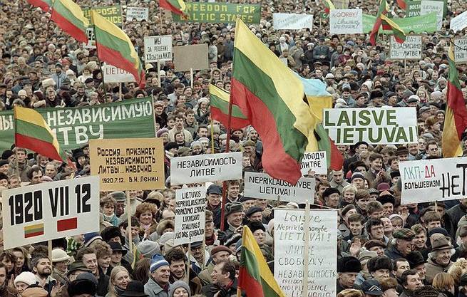«Ни копейки не получите!» Россия не должна платить компенсаций Польше, Украине и Прибалтике «Ни копейки не получите!» Россия не должна платить компенсаций Польше, Украине и Прибалтике