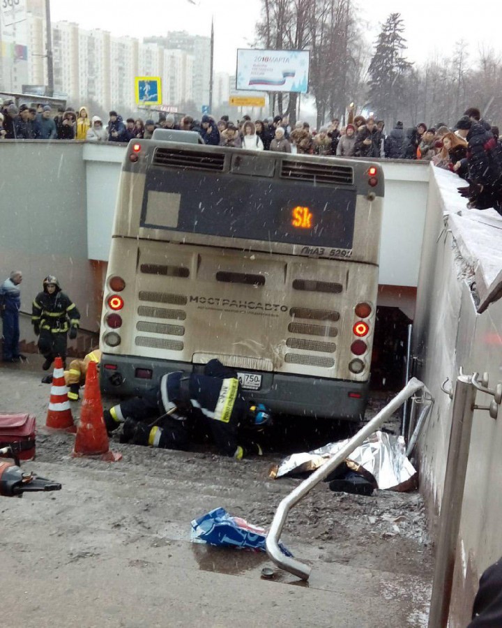Автобус в Москве, который убил всех и репутацию Собянина Автобус в Москве, который убил всех и репутацию Собянина
