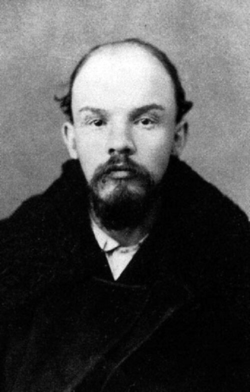 Николай II vs. Ленин. Житейские детали (26 фото) Николай II vs. Ленин. Житейские детали (26 фото)