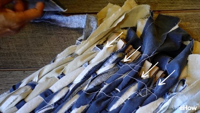 Картон и небольшие полоски из ткани помогут сделать стильным ваш интерьер Картон и небольшие полоски из ткани помогут сделать стильным ваш интерьер