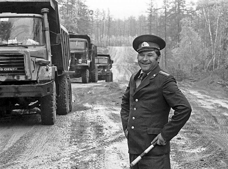 Как жилось в СССР простому человеку? Как жилось в СССР простому человеку?