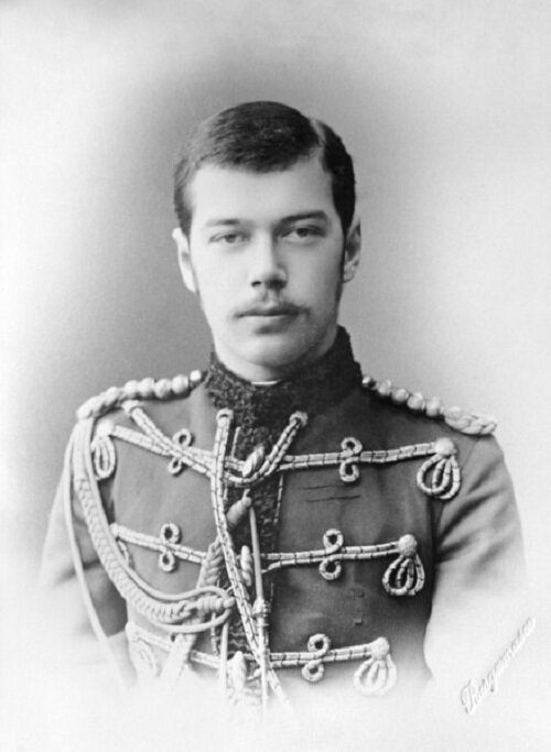 Николай II vs. Ленин. Житейские детали (26 фото) Николай II vs. Ленин. Житейские детали (26 фото)