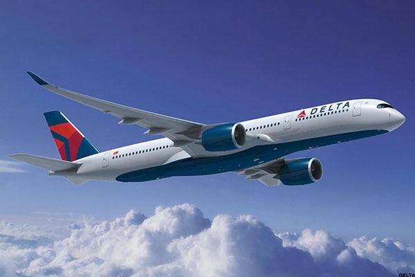 Самолет американской Delta Air Lines совершил экстренную посадку в Японии