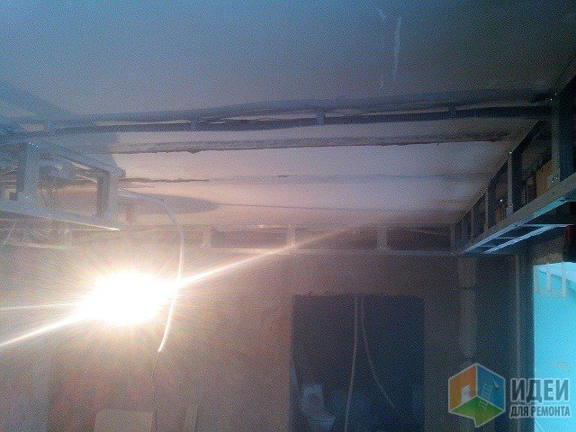 В целом тут используется только 2 вида профиля: 60*27 и 27*28 потолочный и направляющий соответственно. Отчет самостоятельного ремонта г.Томск, выпуск №12 (Собираем потолок в студии)