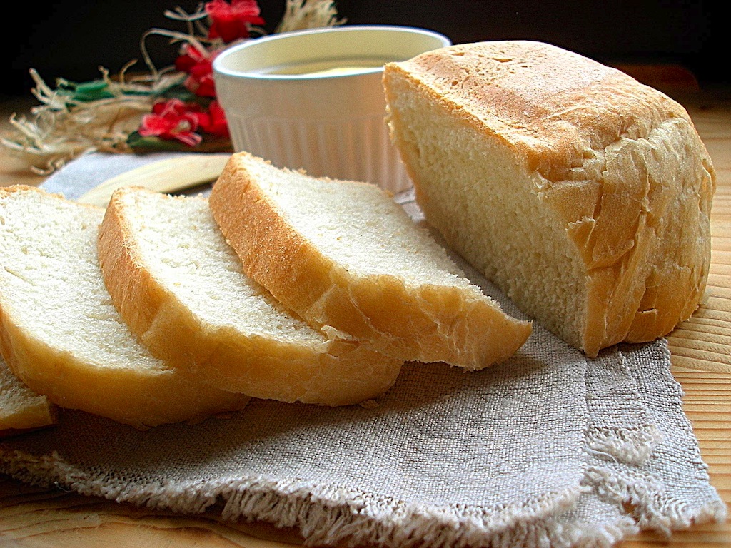 Почему не стоит есть белый хлеб