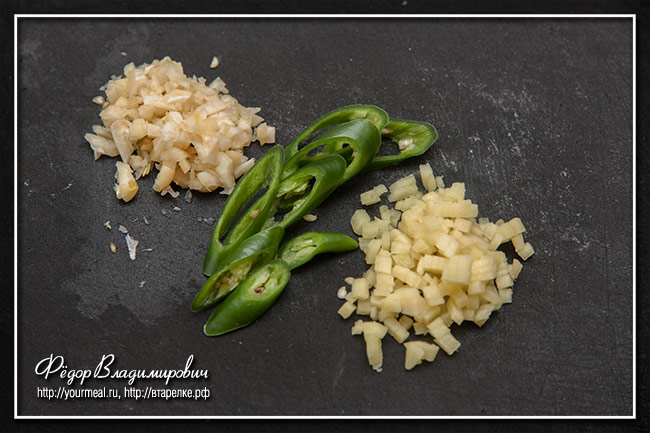 Острая свинина по-корейски Твэджи пулькоги (Doejibulgogi, doejigogi bokkeum, jeyukbokkeum)