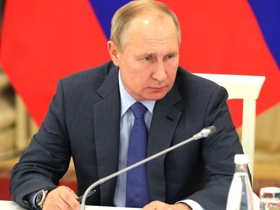 Путин ледяным тоном пообещал навести порядок на телевидении Путин ледяным тоном пообещал навести порядок на телевидении