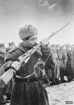 1 декабря 1945 года