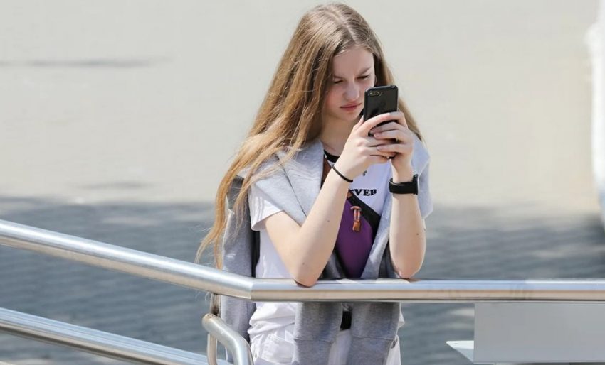 Сергунина: Аудиогидом в приложении «Узнай Москву» воспользовались более 60 тысяч раз