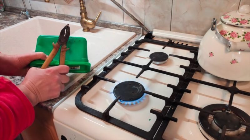 Переделка пластикового контейнера в ноу-хау для кухни