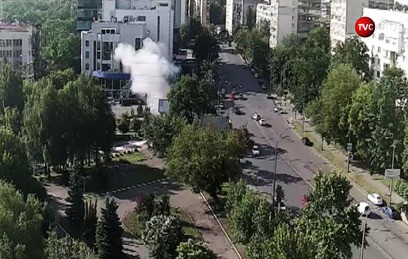 Взрыв машины с офицером украинской разведки попал на видео Взрыв машины с офицером украинской разведки попал на видео