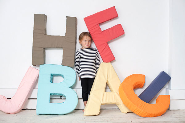 3925073_GiantFoamLetters4 (600x399, 109Kb)
