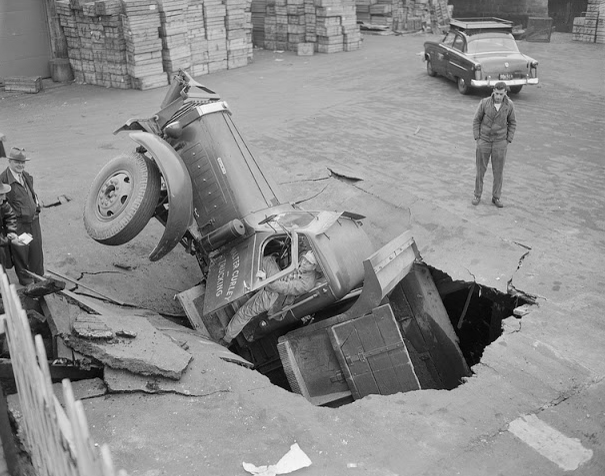 Старые фотографии дорожно-транспортных происшествий 1940-х годов.