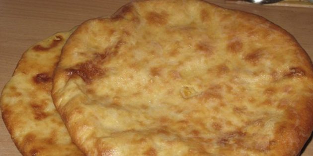 Рецепты: осетинские пироги с сыром, картошкой и зеленью
