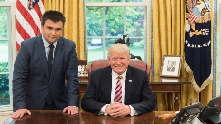 "Трусливые шавки": Шарий оценил реакцию МИД Украины на слова Трампа о российском Крыме