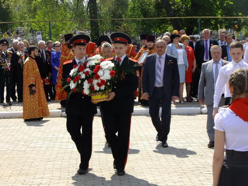 МАЙСКИЕ ХРОНИКИ МАЙСКИЕ ХРОНИКИ