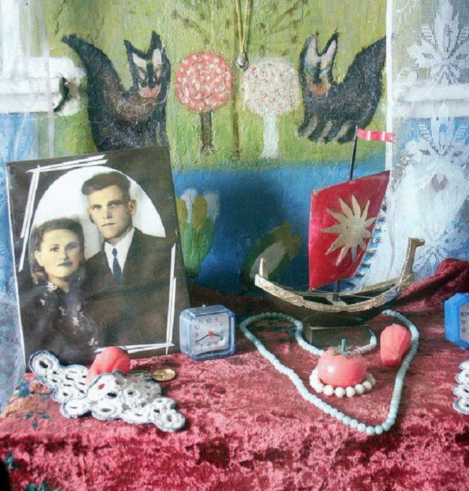 Полина и Николай Райко на фото. Дорога в рай: Наивная живопись украинской художницы, которая взялась за кисть в 69 лет и нарисовала свою жизнь