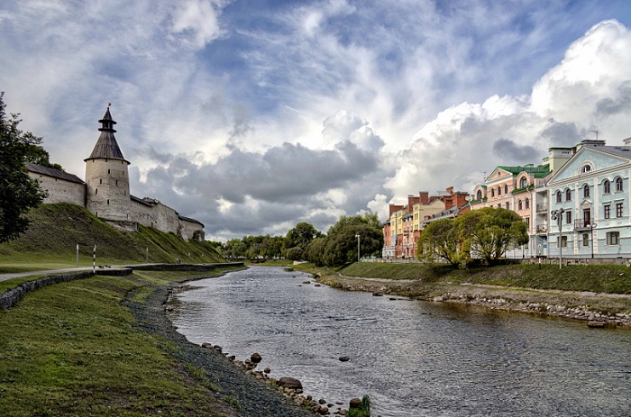 Один из самых красивых и древних городов России.