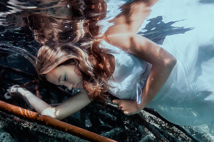 Окенаида: 15 завораживающих подводных фотографий прекрасной девушки-русалки