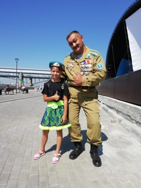 Фото из Яндекса. День ВДВ в Новосибирске- 2019.