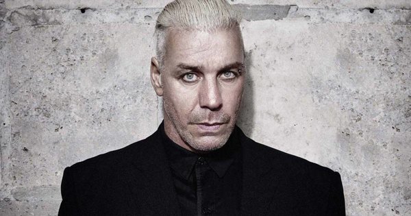 Лидер группы Rammstein: «не связывайтесь с русскими, они всегда нас «побеждали» Лидер группы Rammstein: «не связывайтесь с русскими, они всегда нас «побеждали»