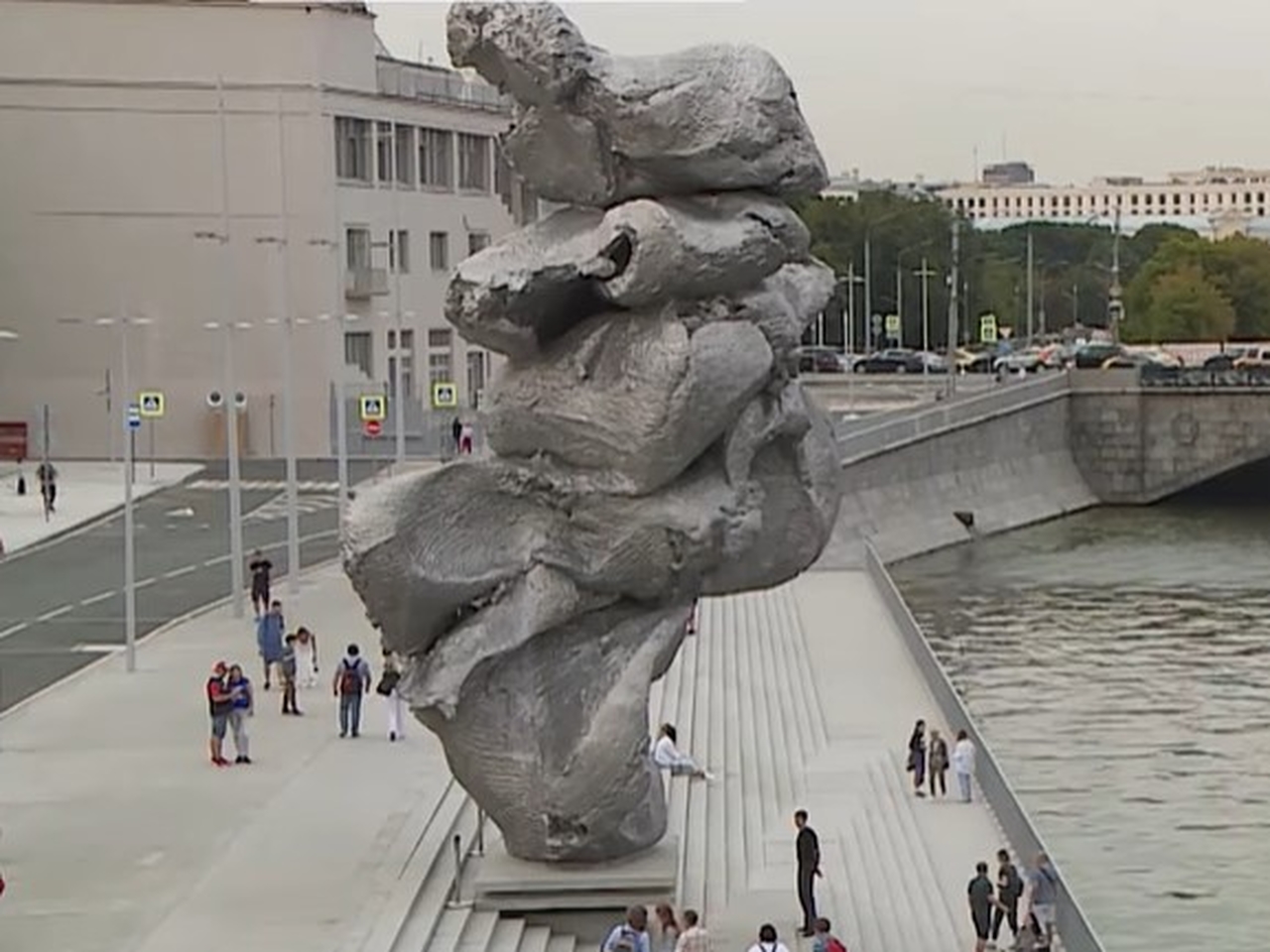 большая глина номер 4 скульптура в москве