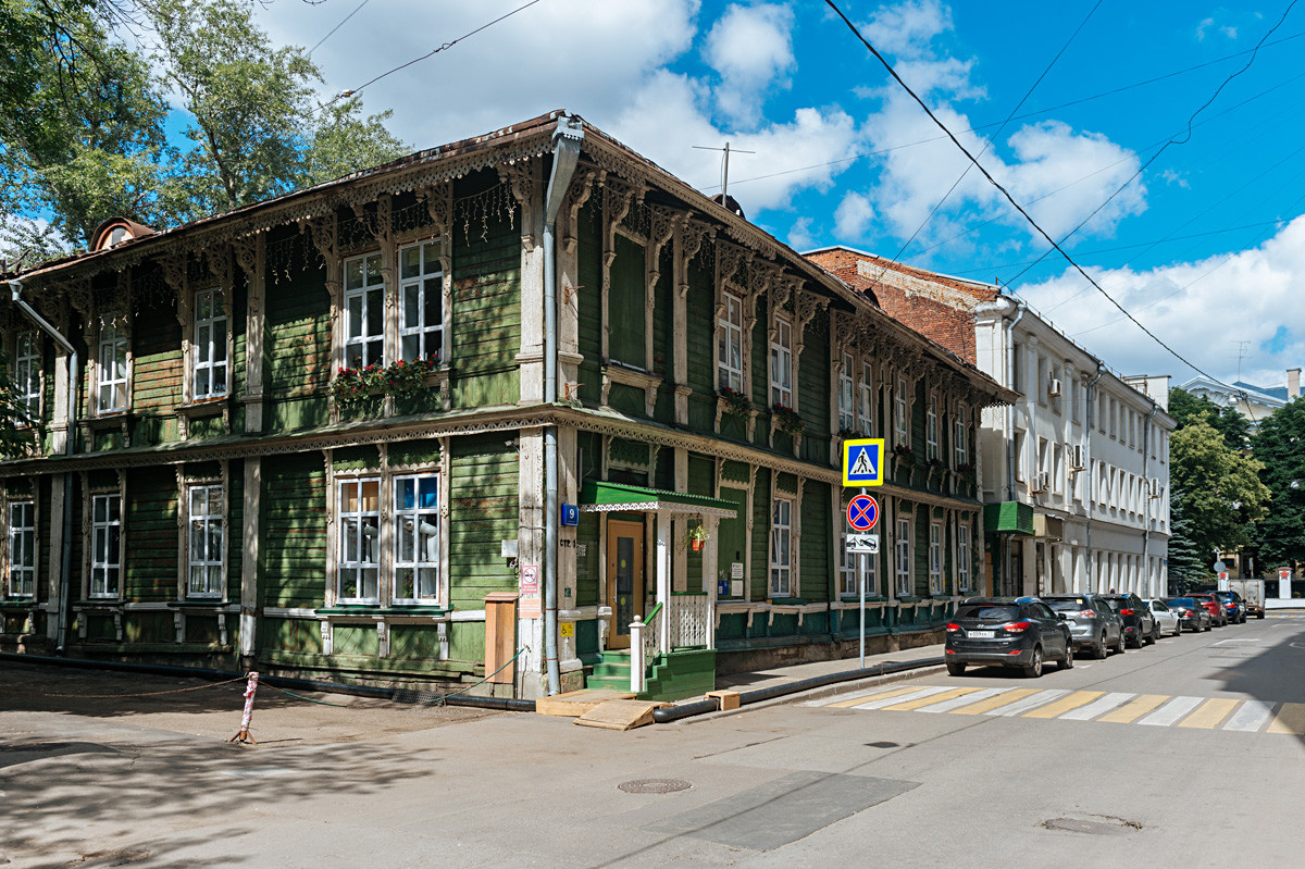 12 уникальных деревянных домов Москвы
