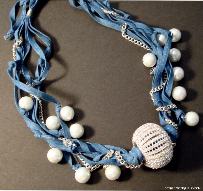 Denim & Pearls necklace (700x658, 412Kb)