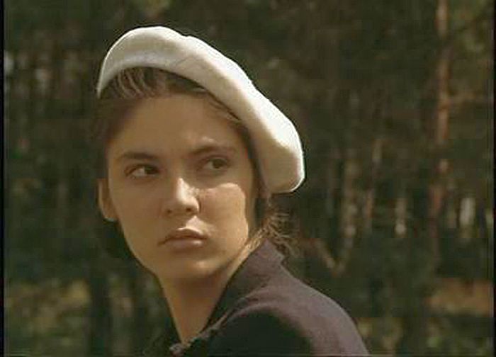 Лидия Вележева, кадр из фильма «Государственная граница». / Фото: www.kino-teatr.ru Алексей Гуськов и Лидия Вележева: Как сохранить семью, если никто никому ничего не должен