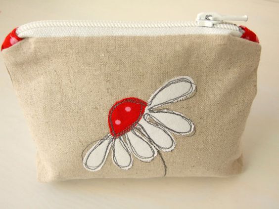 Lined linen zip pouch with applique daisy by teenywhitedaisy, 12.00