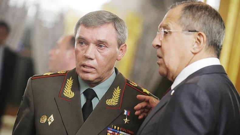 О чем глава МИД и начальник Генштаба РФ"проинформировали" Меркель в Берлине О чем глава МИД и начальник Генштаба РФ"проинформировали" Меркель в Берлине