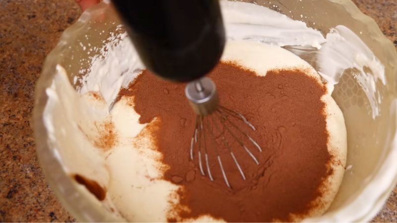 Без выпечки, вкусно для всех: мраморный десерт из творога