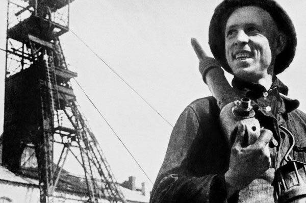 Алексей Стаханов. Герой и символ советской эпохи Алексей Стаханов. Герой и символ советской эпохи