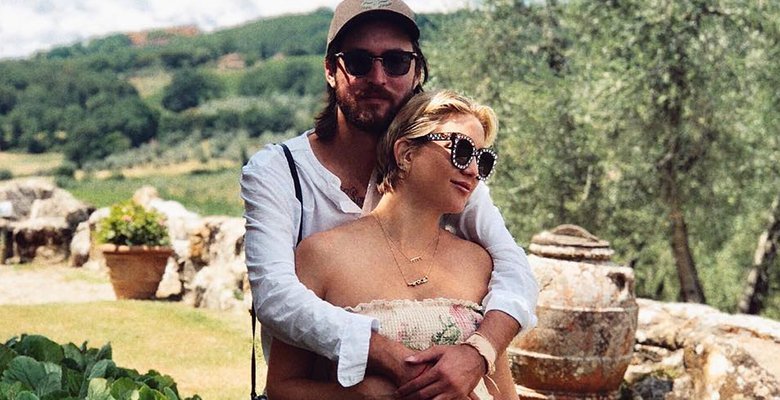 Кейт Хадсон поделилась секретом, как прийти в норму после родов Кейт Хадсон поделилась секретом, как прийти в норму после родов