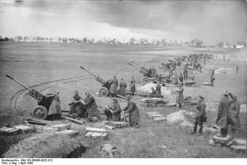 Мультатули Петр: В тот день когда взяли Берлин и фотографии Берлина 1945 Мультатули Петр: В тот день когда взяли Берлин и фотографии Берлина 1945