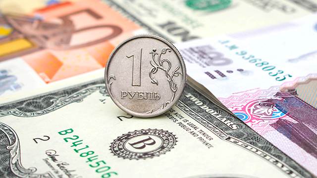 Сбербанк рассказал о курсе рубля на два года