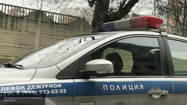 В Новосибирске под грузовиком обвалился грунт