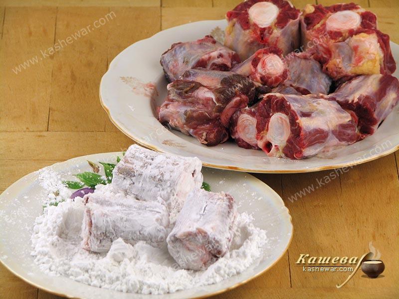 Рагу из говяжьих хвостов